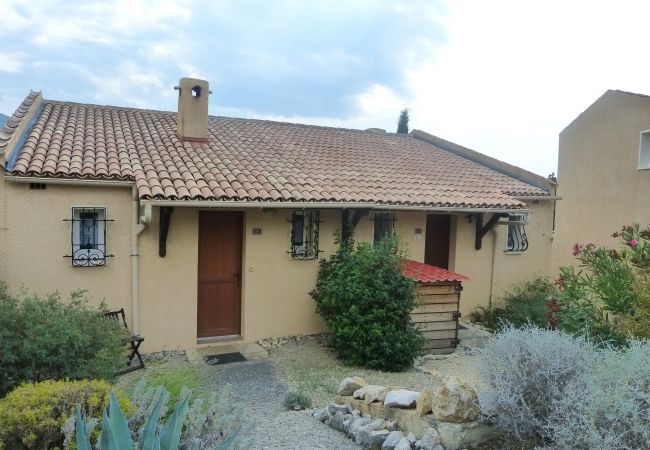 Appartement à Mollans-sur-Ouvèze - SUITE HAMEAU DE PIERREVON Appartement à Mollans-sur-Ouvèze - SUITE HAMEAU DE PIERREVON