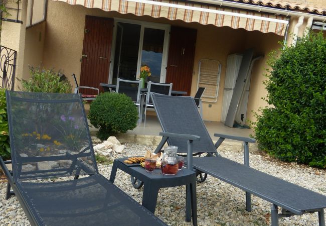 Appartement à Mollans-sur-Ouvèze - SUITE HAMEAU DE PIERREVON Appartement à Mollans-sur-Ouvèze - SUITE HAMEAU DE PIERREVON