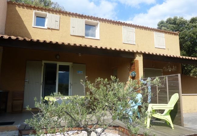 Terrasse extérieure couverte Appartement à Mollans-sur-Ouvèze - SUITE HAMEAU DE PIERREVON