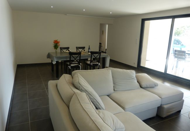 Appartement à Mollans-sur-Ouvèze - MAISON 212 BAS Appartement à Mollans-sur-Ouvèze - MAISON 212 BAS