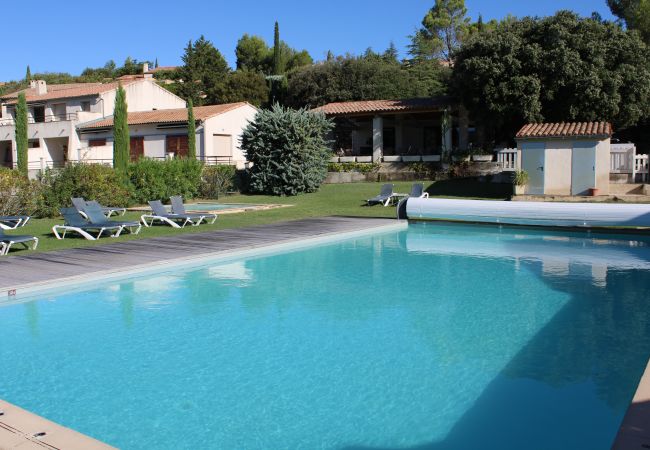 Studio à Mollans-sur-Ouvèze - Studio climatisé 424 Studio à Mollans-sur-Ouvèze - Studio climatisé 424