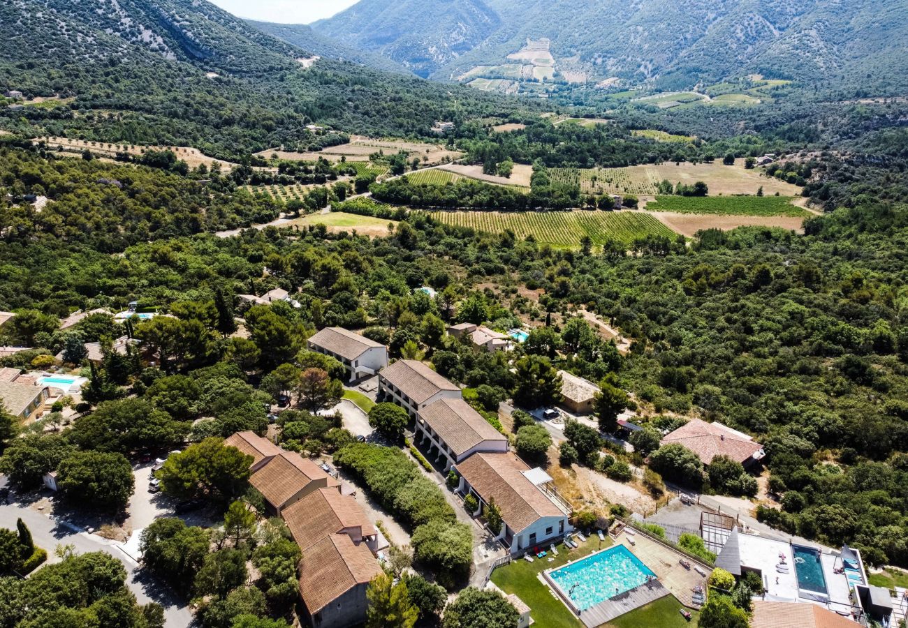 Studio à Mollans-sur-Ouvèze - Studio équipé 2 personnes 409 Studio à Mollans-sur-Ouvèze - Studio équipé 2 personnes 409